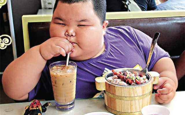 Khẩu phần ăn và thói quen ăn uống ở trẻ thừa cân, béo phì