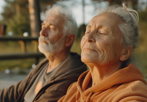 Các yếu tố lối sống và môi trường ảnh hưởng đến sức khỏe và lão hóa nhiều hơn gen của chúng ta