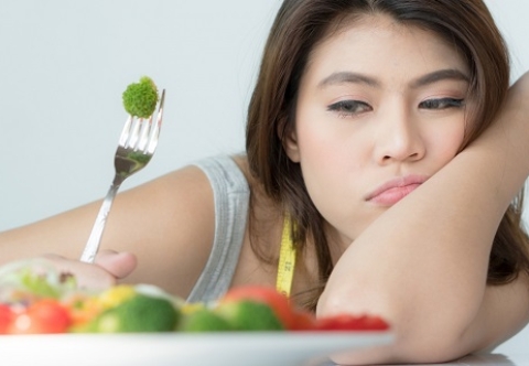 Cách giảm nguy cơ thiếu hụt dinh dưỡng sau phẫu thuật nội soi thu nhỏ dạ dày?