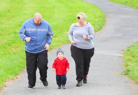 Người béo phì có nên luyện tập đi bộ để giảm cân