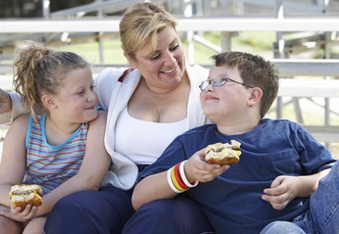 Gia đình góp phần vào hình thành và phát triển bệnh béo phì?