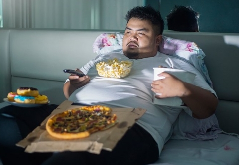 Vì sao thói quen ngủ muộn dễ gây bệnh béo phì